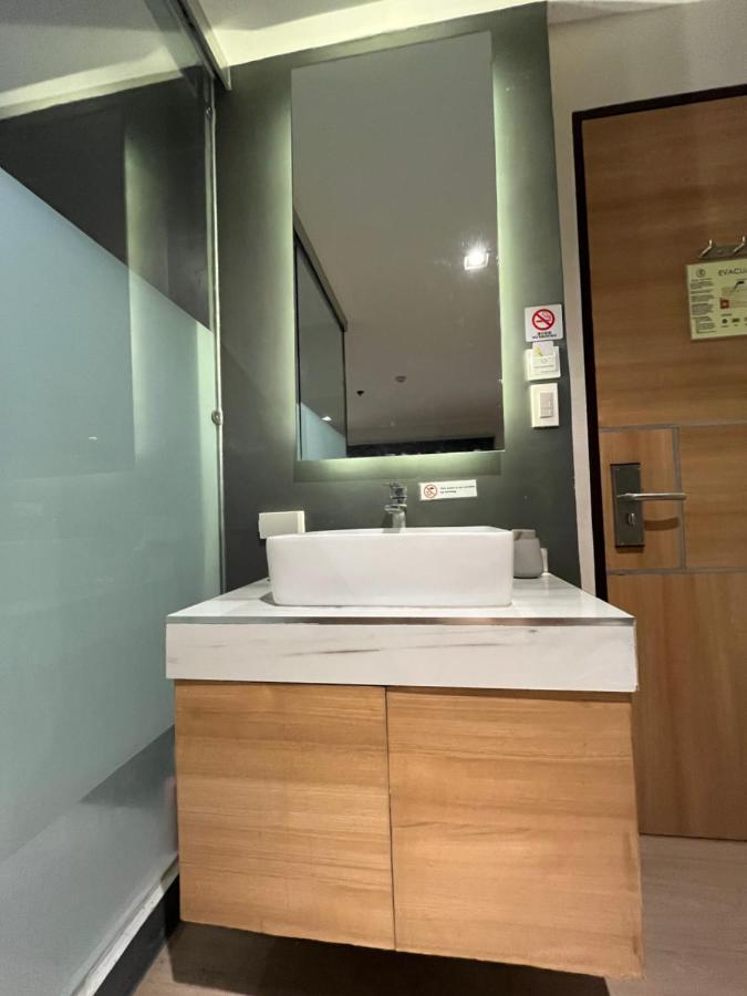 The Upperroom @ Real Suites Bacolod Zewnętrze zdjęcie