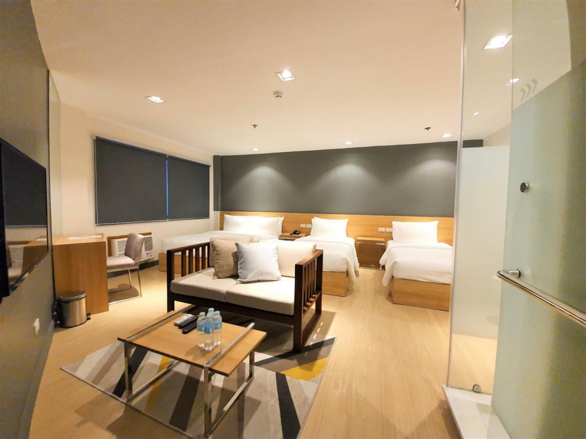 The Upperroom @ Real Suites Bacolod Zewnętrze zdjęcie