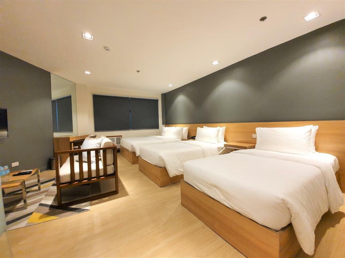 The Upperroom @ Real Suites Bacolod Zewnętrze zdjęcie