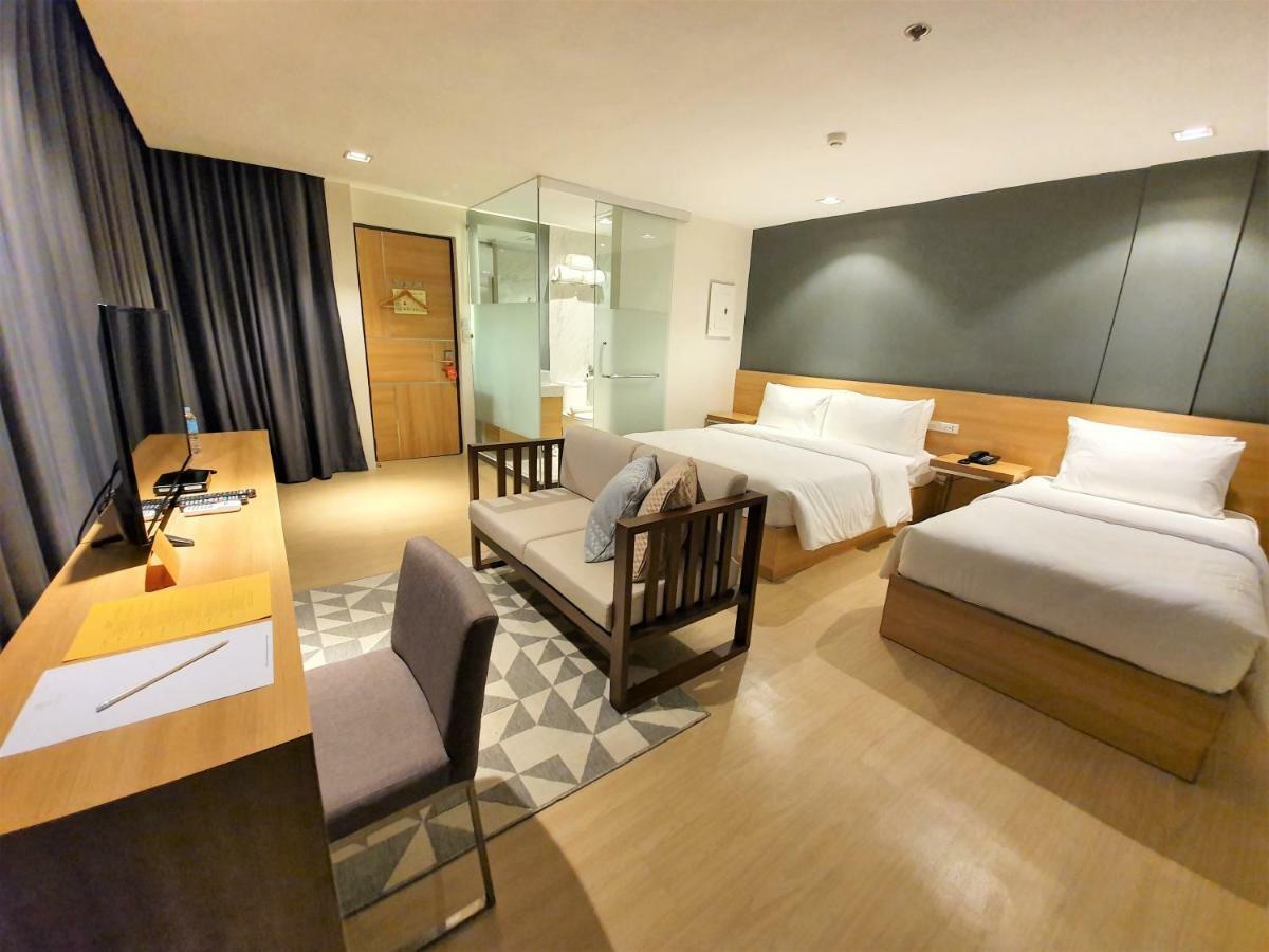 The Upperroom @ Real Suites Bacolod Zewnętrze zdjęcie