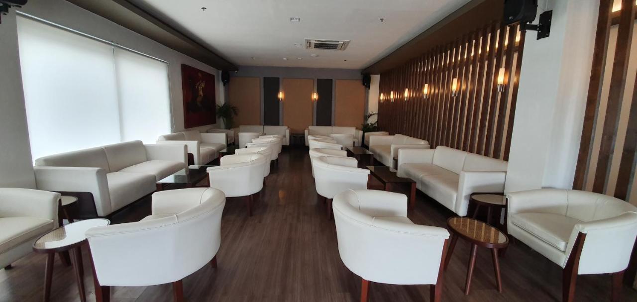 The Upperroom @ Real Suites Bacolod Zewnętrze zdjęcie